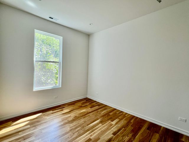 822 N Winchester Avenue 2R, Chicago, IL 60622