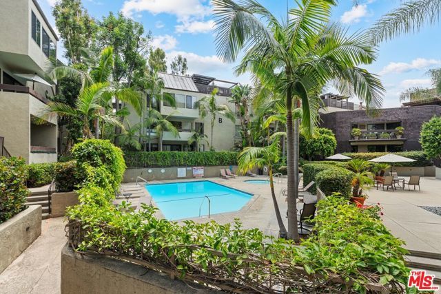 950 N Kings Road 324, West Hollywood, CA 90069