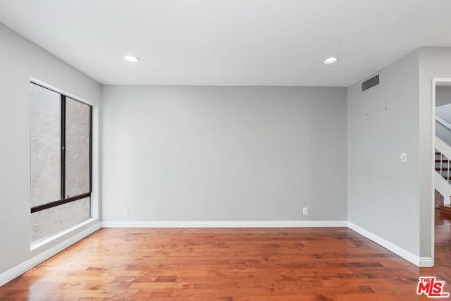 950 N Kings Road 324, West Hollywood, CA 90069