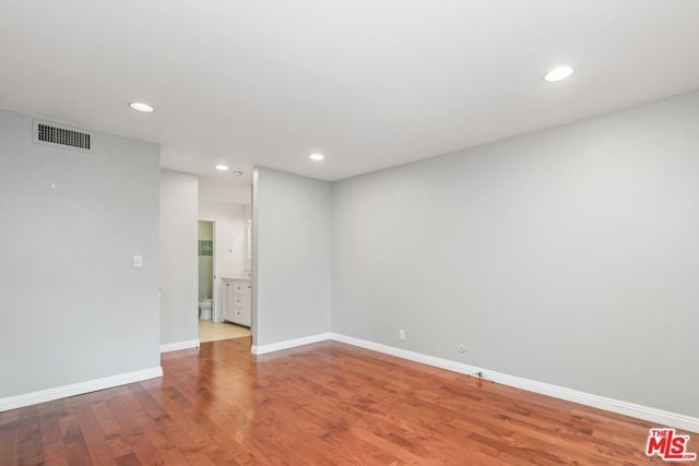 950 N Kings Road 324, West Hollywood, CA 90069