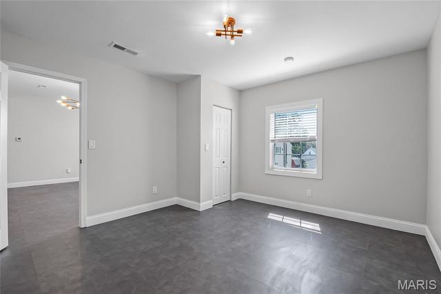 165 School Street, Glen Carbon, IL 62034