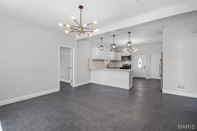 165 School Street, Glen Carbon, IL 62034