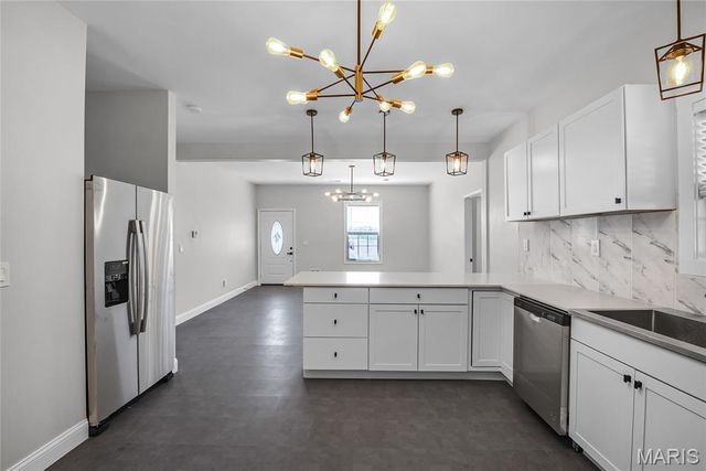 165 School Street, Glen Carbon, IL 62034