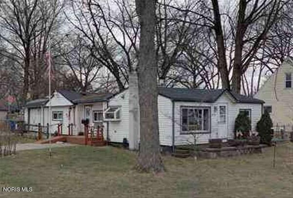 5240 Adella Street, Toledo, OH 43613