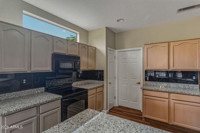 17709 N SOMERSET Drive, Surprise, AZ 85374