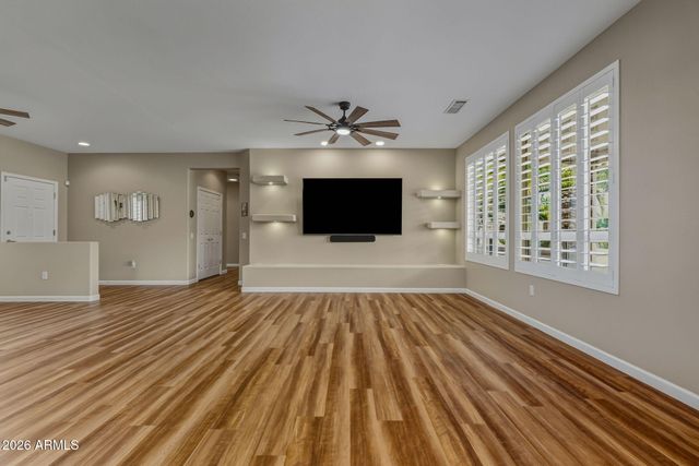 17709 N SOMERSET Drive, Surprise, AZ 85374