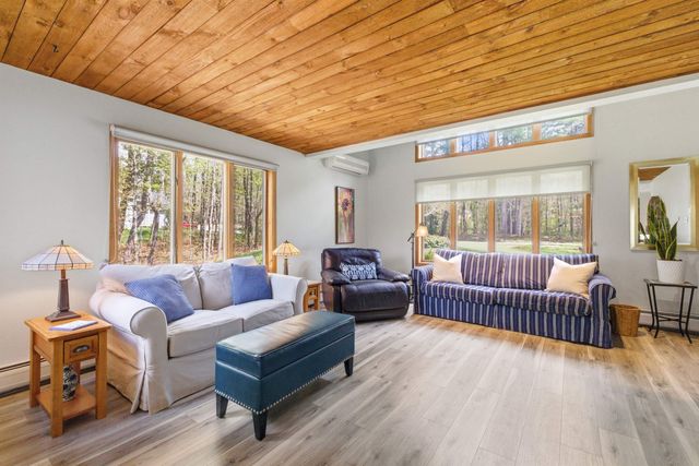 9 Wooddale Circle, Newbury, NH 03255