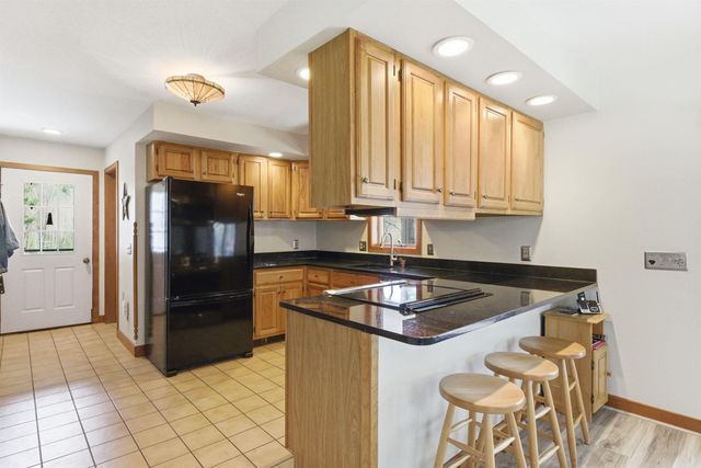 9 Wooddale Circle, Newbury, NH 03255