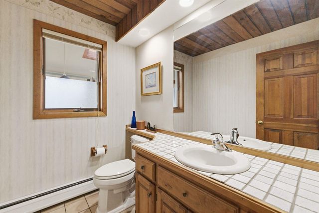 9 Wooddale Circle, Newbury, NH 03255