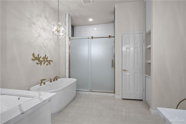 1300 Northgate Lane, Mcallen, TX 78504