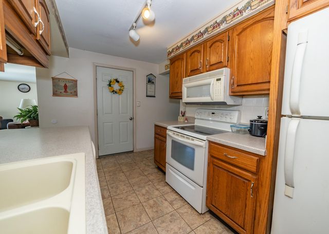 1039 Heathwood Drive 1039 Heathwood Drive, Englewood, OH 45322
