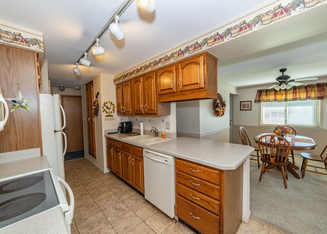 1039 Heathwood Drive 1039 Heathwood Drive, Englewood, OH 45322