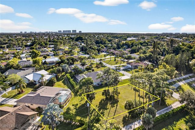 28195 Meadowlark LN, Bonita Springs, FL 34134