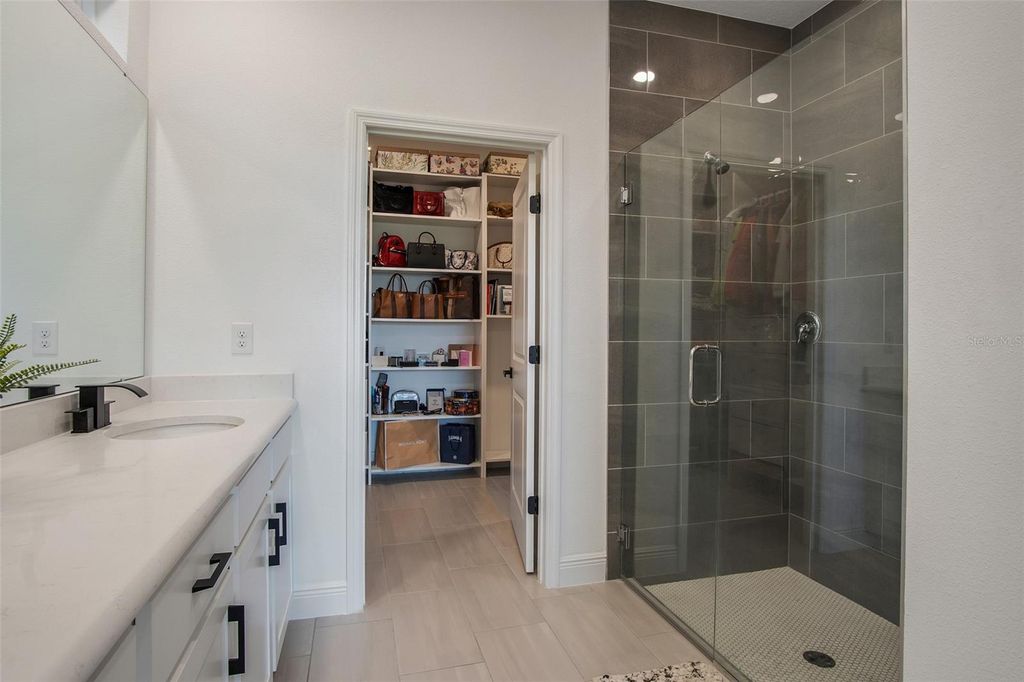 Image 12 of property listing at 18863 RAWSON STREET, Orlando, FL 32827