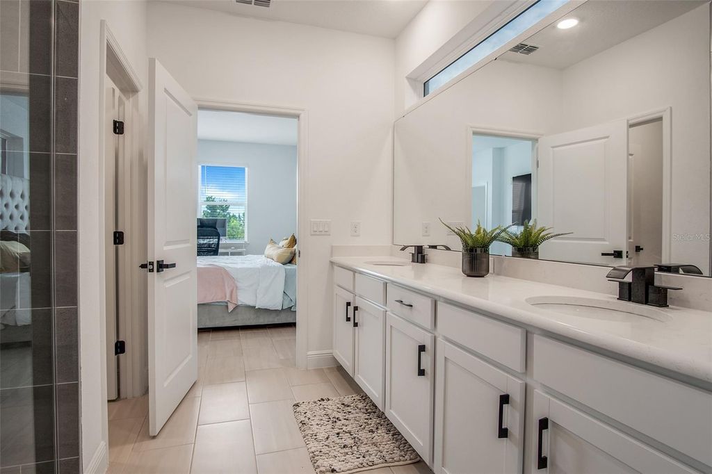 Image 13 of property listing at 18863 RAWSON STREET, Orlando, FL 32827