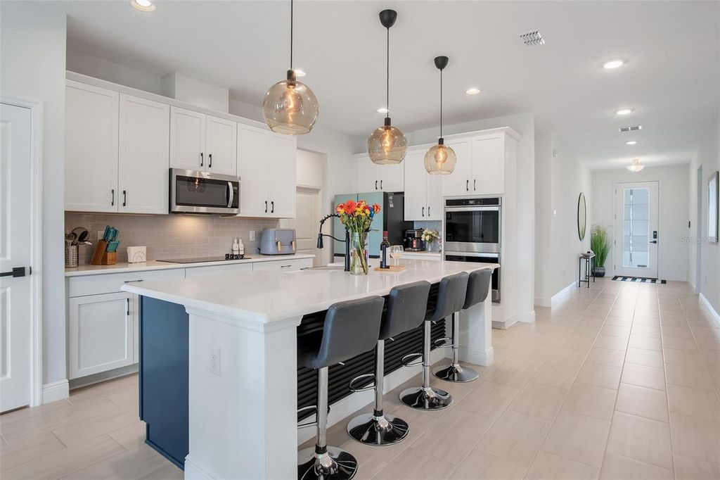 Image 4 of property listing at 18863 RAWSON STREET, Orlando, FL 32827