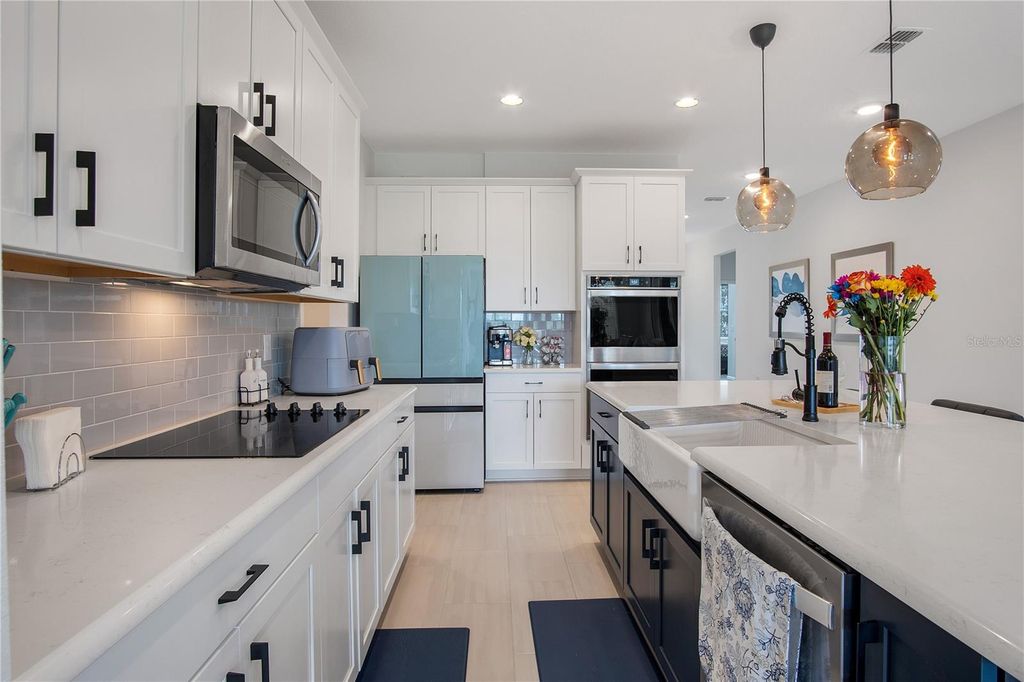 Image 5 of property listing at 18863 RAWSON STREET, Orlando, FL 32827