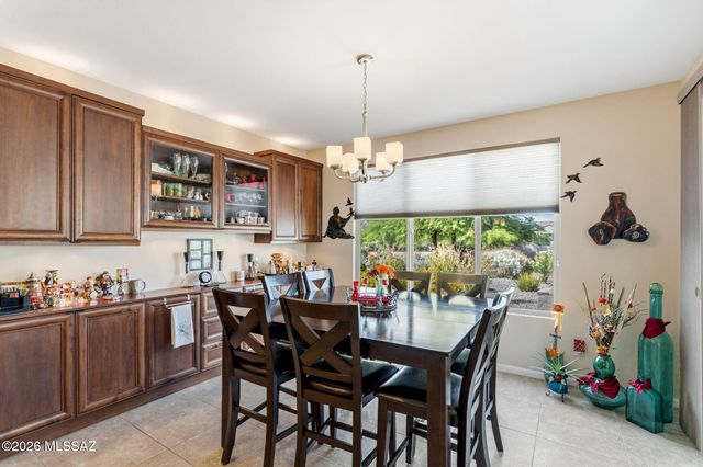 2101 E Madera Plateau Drive, Green Valley, AZ 85614