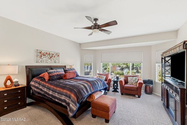 2101 E Madera Plateau Drive, Green Valley, AZ 85614