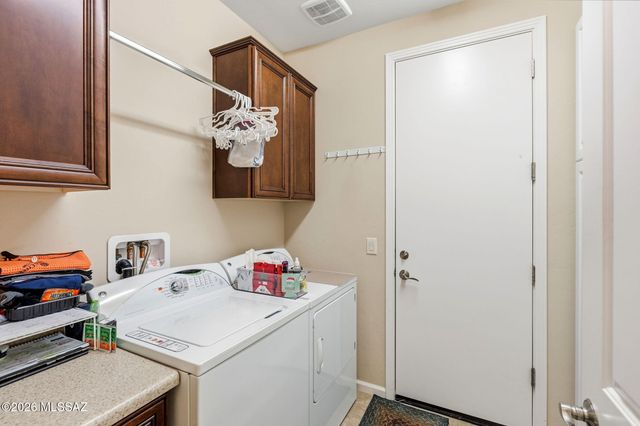 2101 E Madera Plateau Drive, Green Valley, AZ 85614