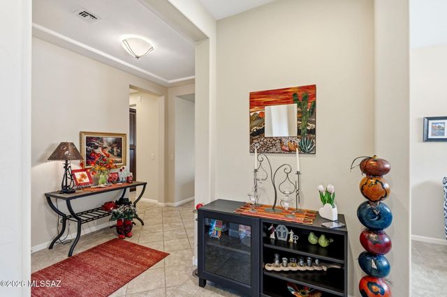 2101 E Madera Plateau Drive, Green Valley, AZ 85614