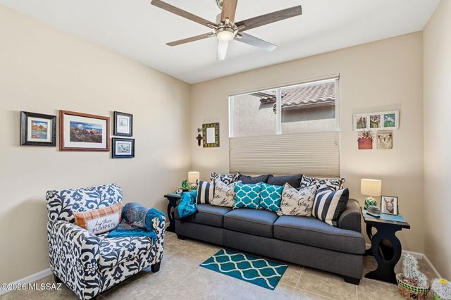 2101 E Madera Plateau Drive, Green Valley, AZ 85614