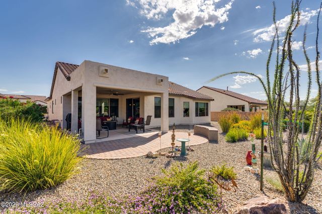 2101 E Madera Plateau Drive, Green Valley, AZ 85614