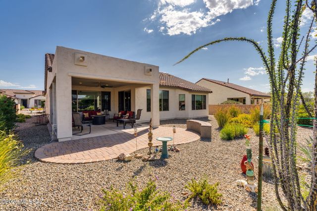 2101 E Madera Plateau Drive, Green Valley, AZ 85614