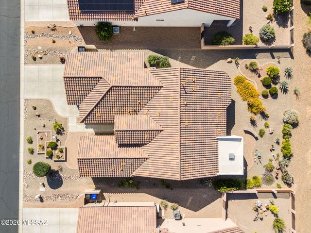 2101 E Madera Plateau Drive, Green Valley, AZ 85614