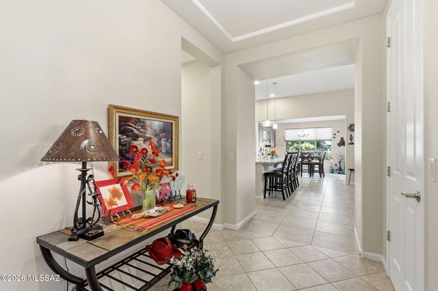 2101 E Madera Plateau Drive, Green Valley, AZ 85614