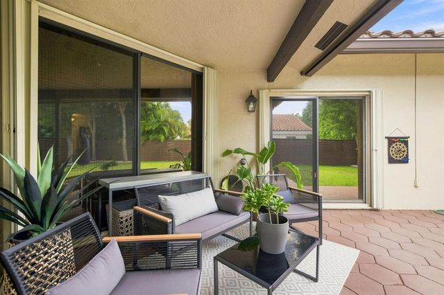 23161 L'Ermitage Circle, Boca Raton, FL 33433