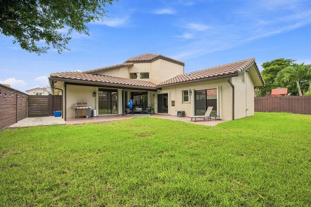 23161 L'Ermitage Circle, Boca Raton, FL 33433