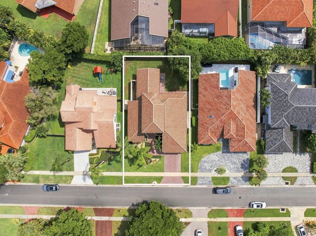 23161 L'Ermitage Circle, Boca Raton, FL 33433