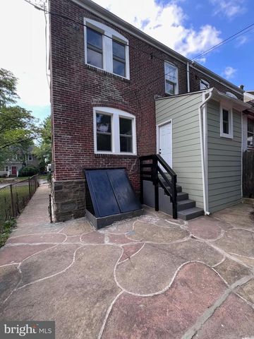 910 E 20TH ST, Chester, PA 19013