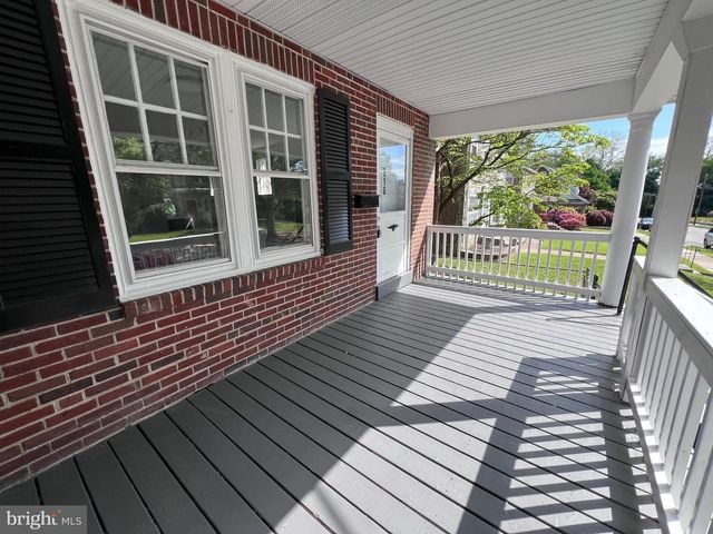 910 E 20TH ST, Chester, PA 19013