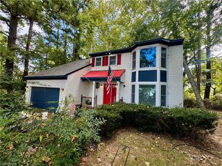920 Oxford DR, Virginia Beach, VA 23452