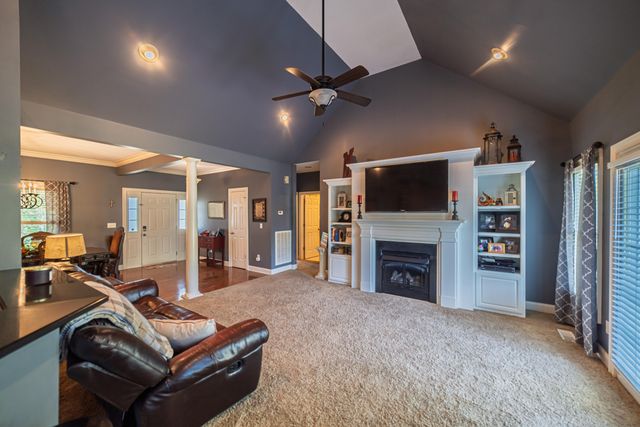 585 Krebs Station Road, Paducah, KY 42003