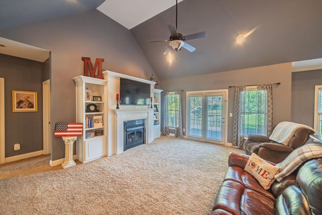 585 Krebs Station Road, Paducah, KY 42003