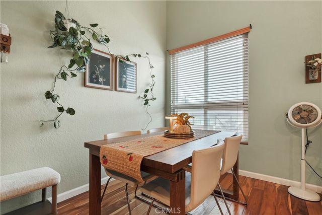 6151 Reseda Boulevard 8, Tarzana, CA 91335