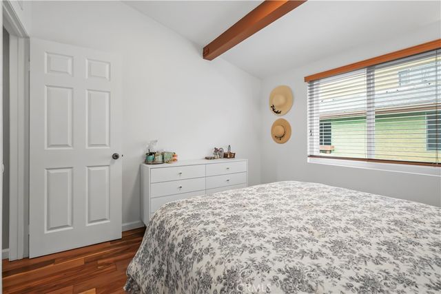 6151 Reseda Boulevard 8, Tarzana, CA 91335