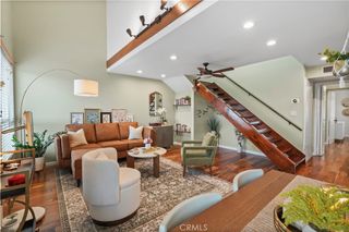 6151 Reseda Boulevard 8, Tarzana, CA 91335