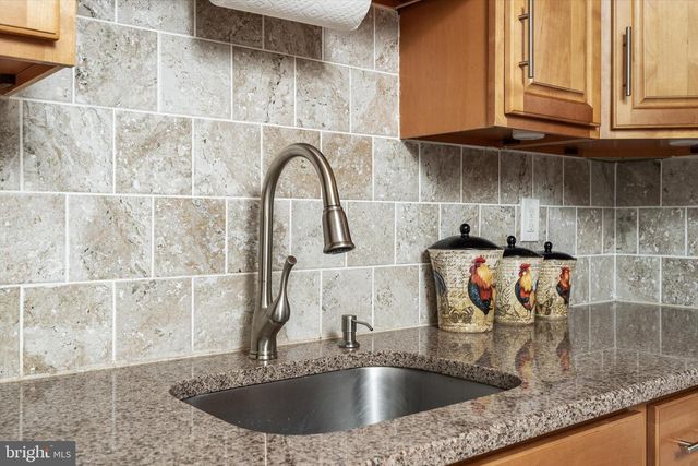 1N LAKE DRIVE, East Windsor, NJ 08520