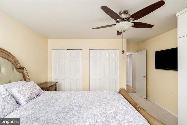 1N LAKE DRIVE, East Windsor, NJ 08520