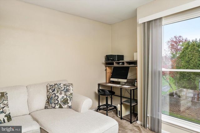 1N LAKE DRIVE, East Windsor, NJ 08520