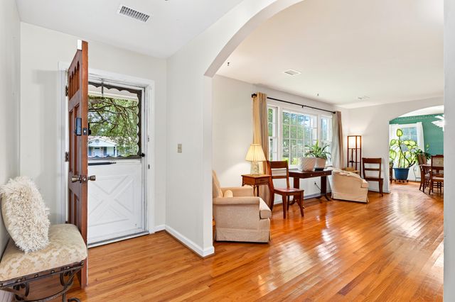 1884 Saint Julian Drive, Charleston, SC 29407