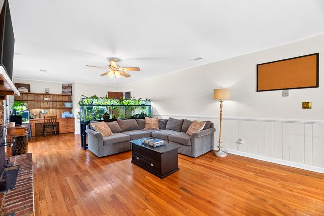 1884 Saint Julian Drive, Charleston, SC 29407