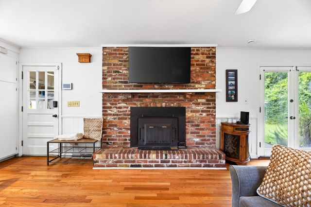 1884 Saint Julian Drive, Charleston, SC 29407