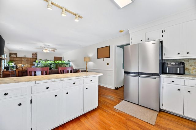 1884 Saint Julian Drive, Charleston, SC 29407