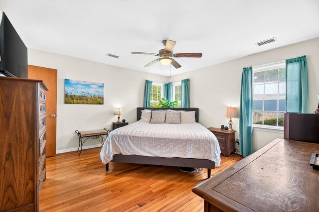 1884 Saint Julian Drive, Charleston, SC 29407