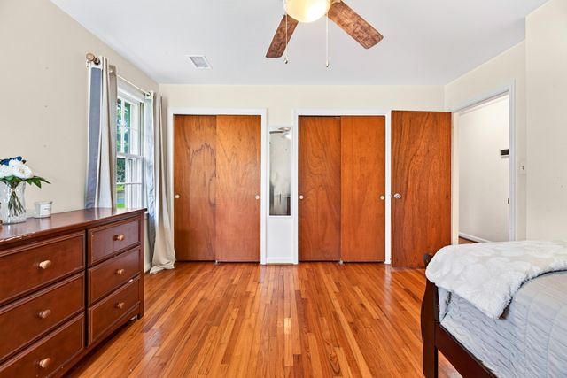 1884 Saint Julian Drive, Charleston, SC 29407